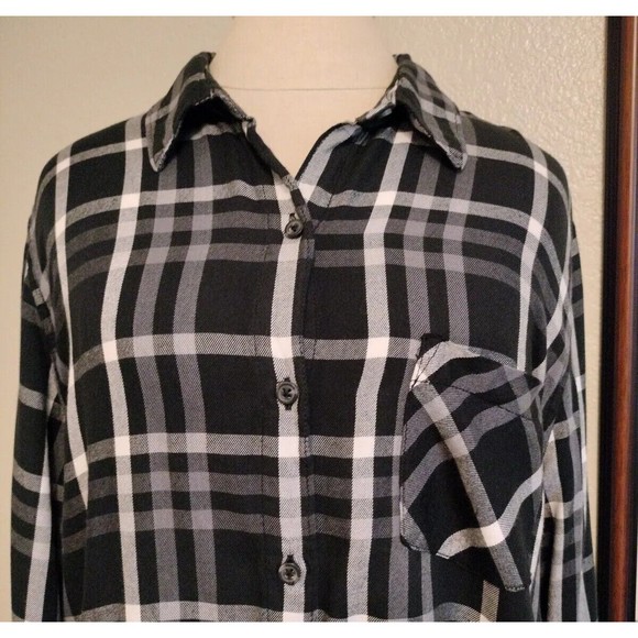 Woolrich Wmns Size XXL Plaid Flannel Shirt Long/Roll Tab Sleeve Black White - Picture 5 of 10